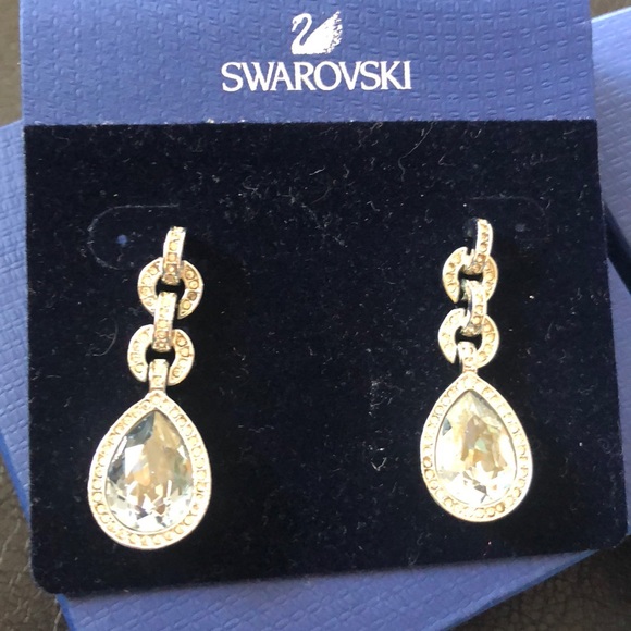 Swarovski Jewelry - Swarovski earrings